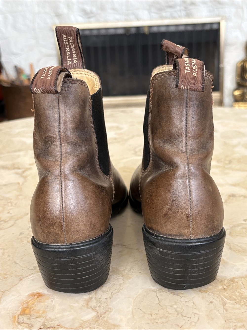 Blundstone 1677 - Women’s Series Block Heel Chelsea Boots Rustic Brown Leather - Picture 7 of 16